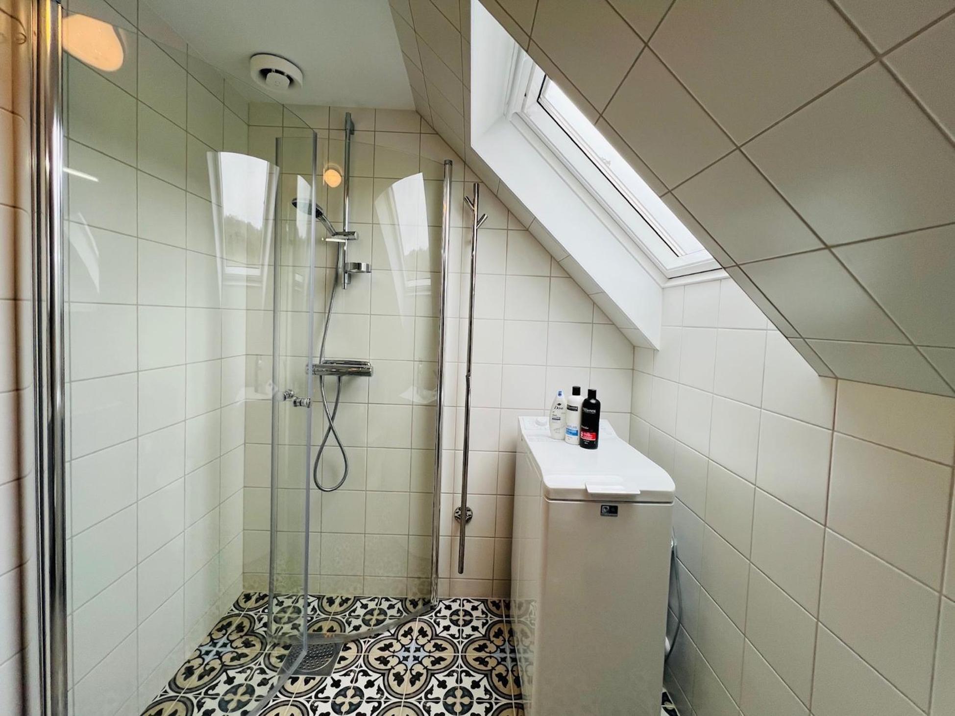 Penthouse-Laegenhet Med Tva Sovrum & Terass Med Havsutsikt Мёлле Экстерьер фото