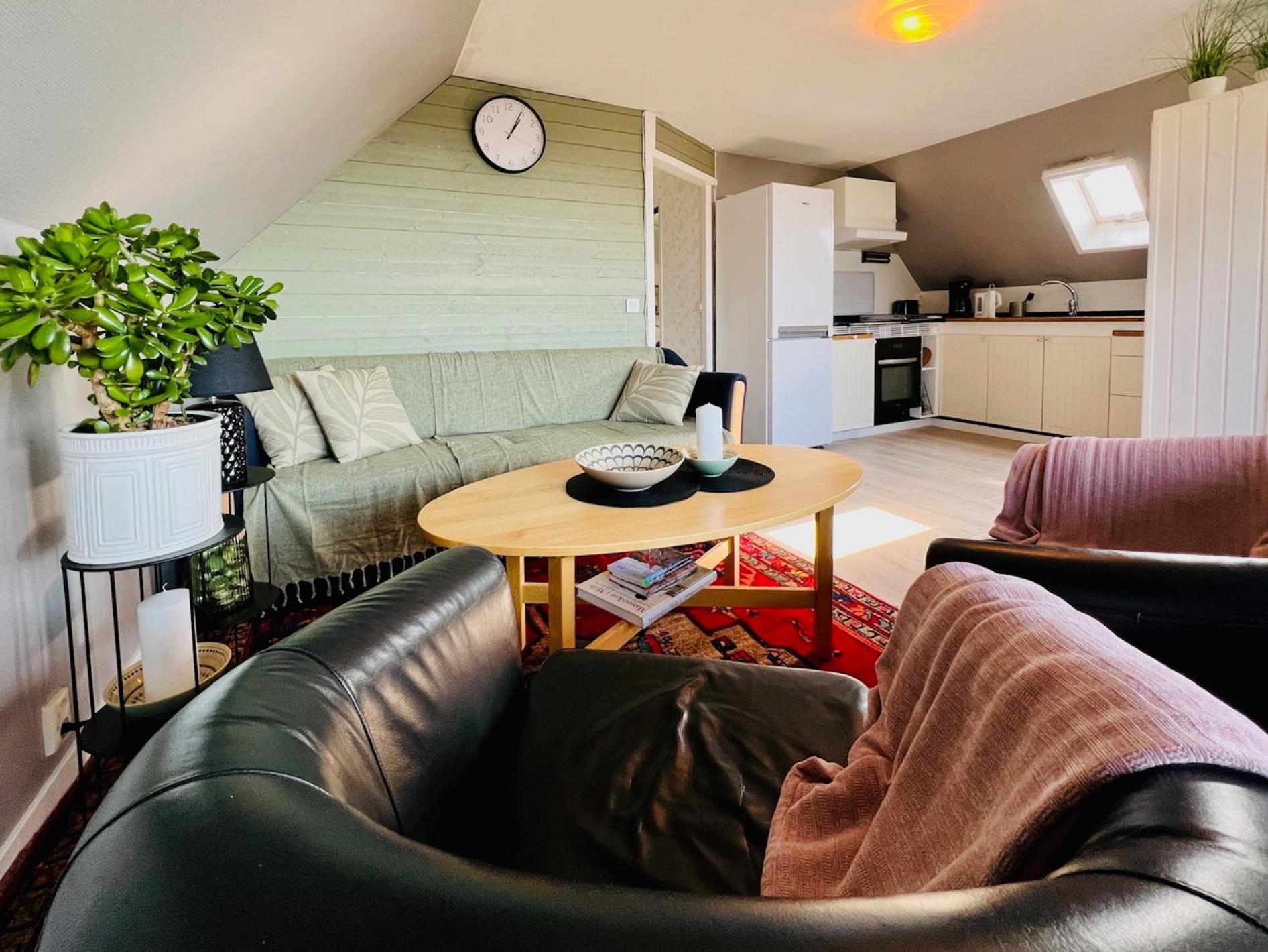 Penthouse-Laegenhet Med Tva Sovrum & Terass Med Havsutsikt Мёлле Экстерьер фото